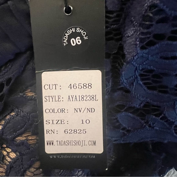 NWT Tadashi Jessamyn Lace Gown in Blue- Size 10.-SORRY NOT AVAILABLE - Picture 12 of 15